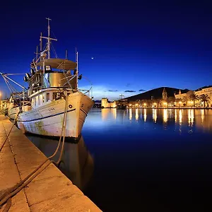 Blue View , Trogir Croatia